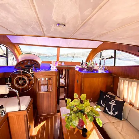 Exclusive Yatching * Dalyankoy (Aegean)