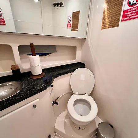 Úszó hotel Exclusive Yatching